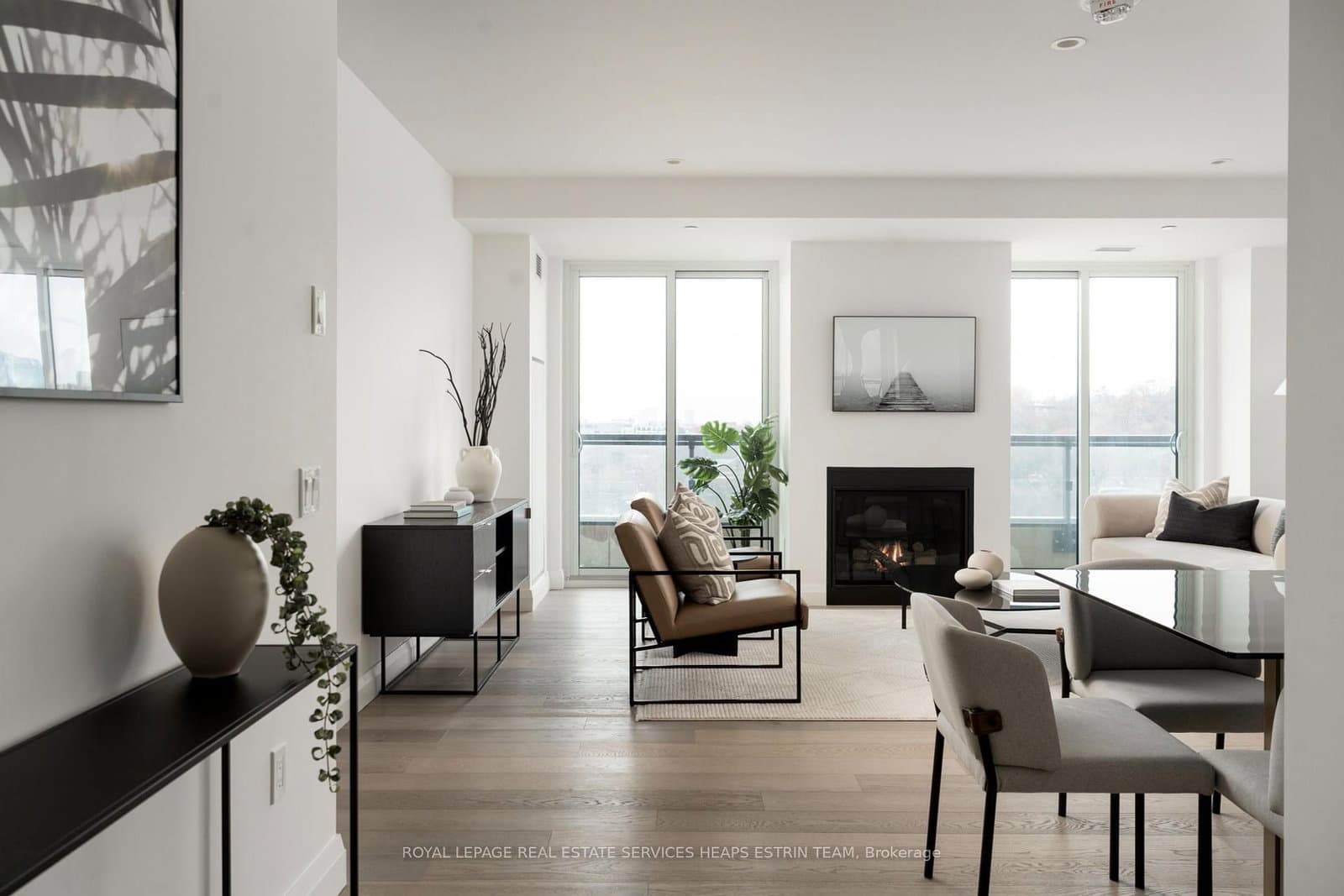 285 Avenue Road, Unit 801