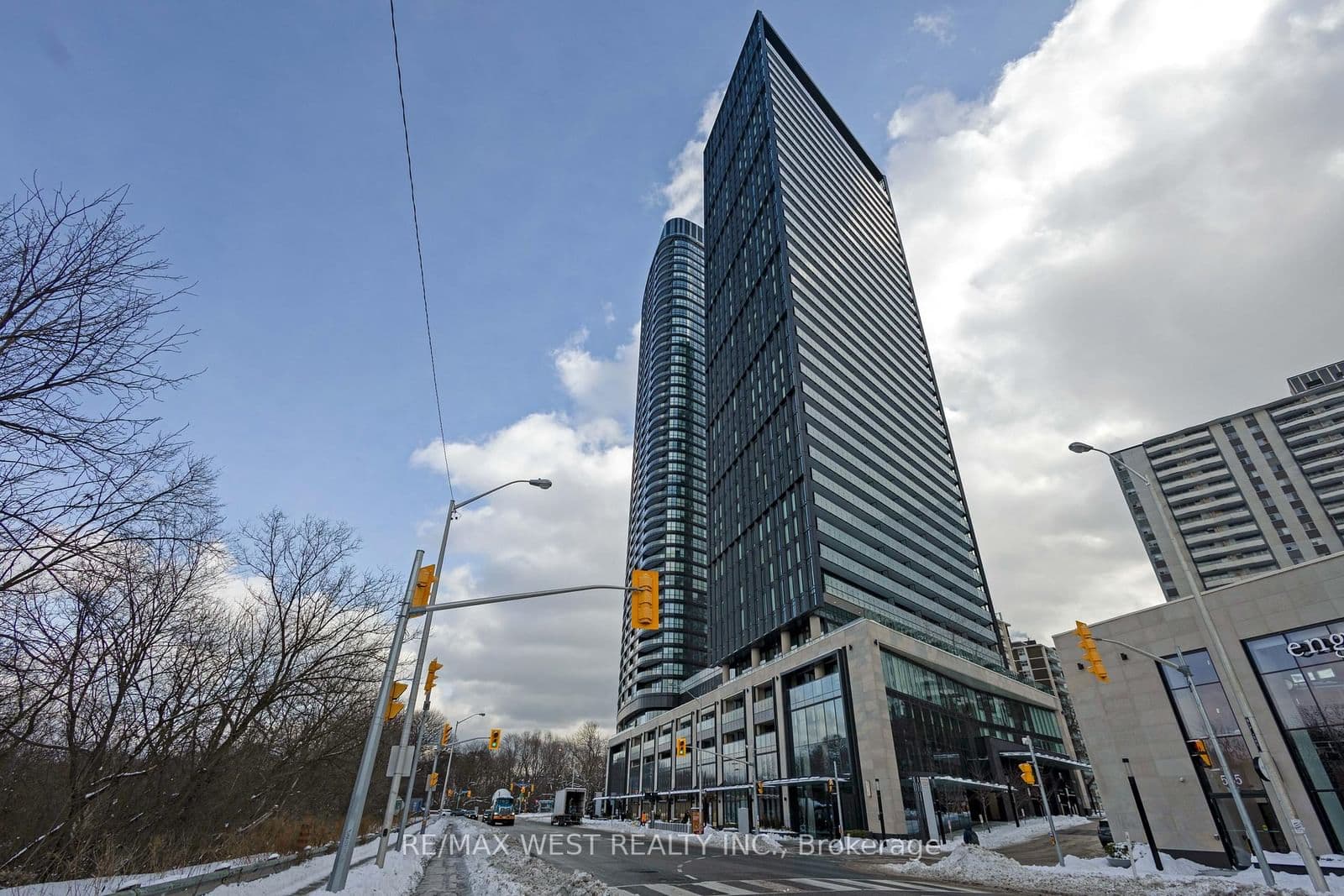 575 Bloor Street, Unit 2102