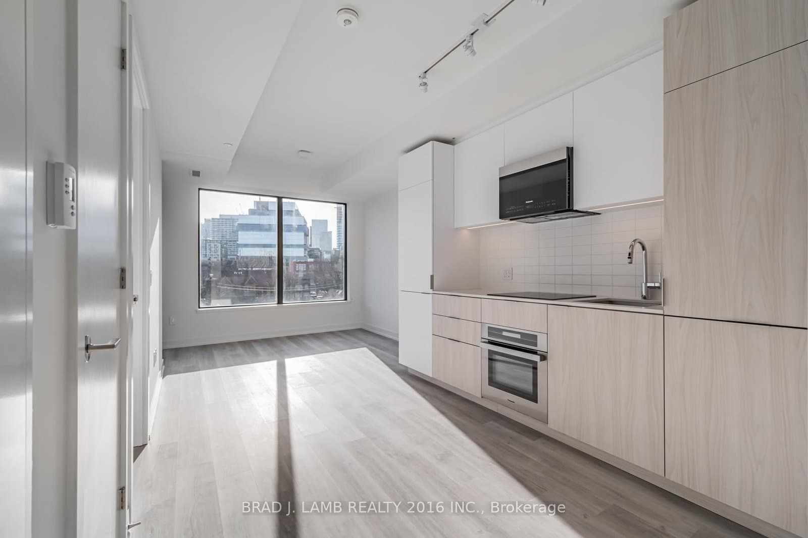 28 Eastern Avenue, Unit 427