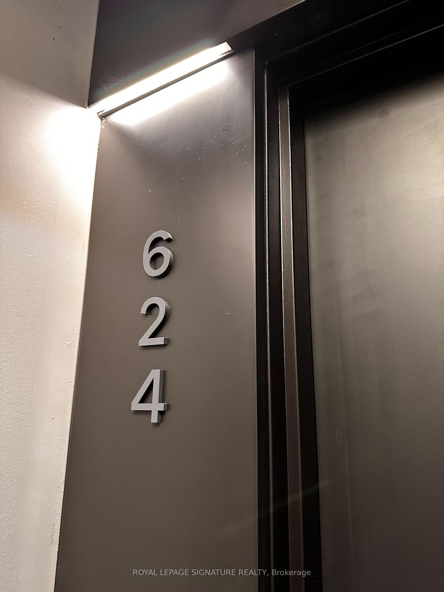 28 Eastern Avenue, Unit 624