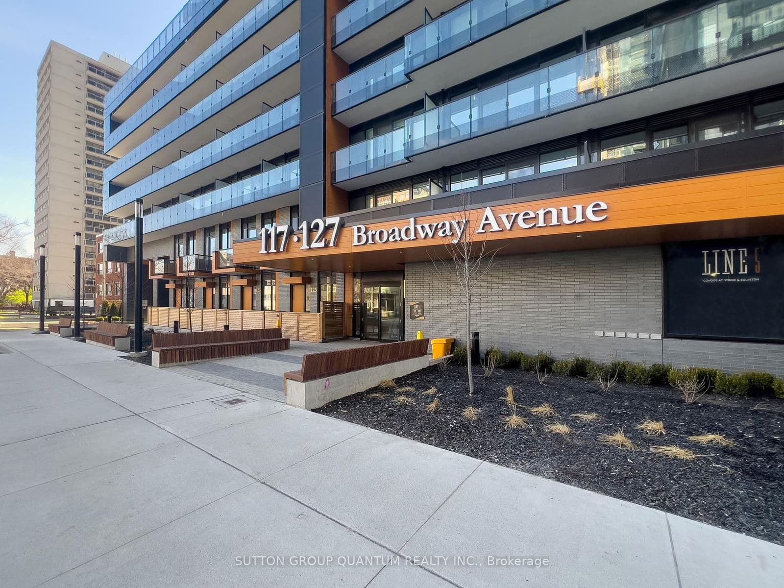 117 Broadway Avenue, Unit 2204