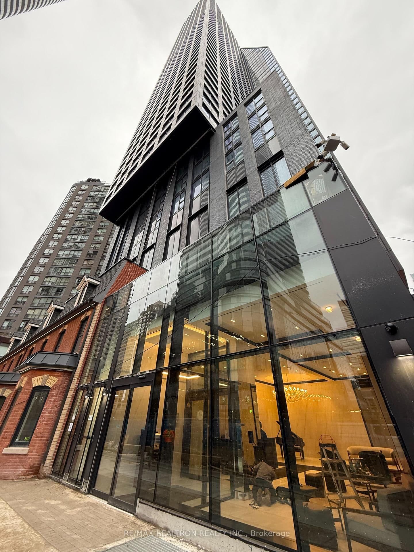 8 Wellesley Street W, Unit 1215