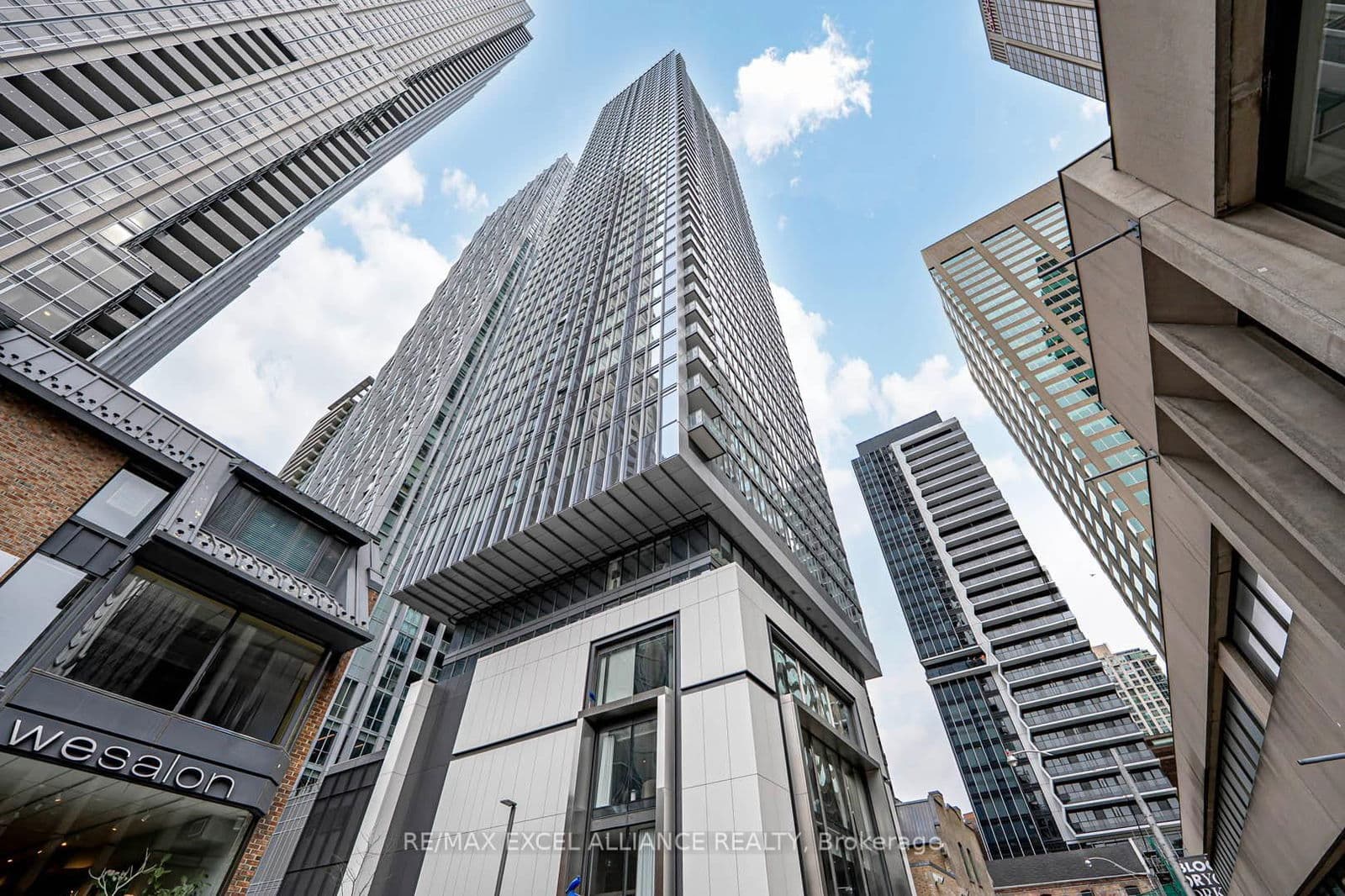 8 Cumberland Street, Unit 4207