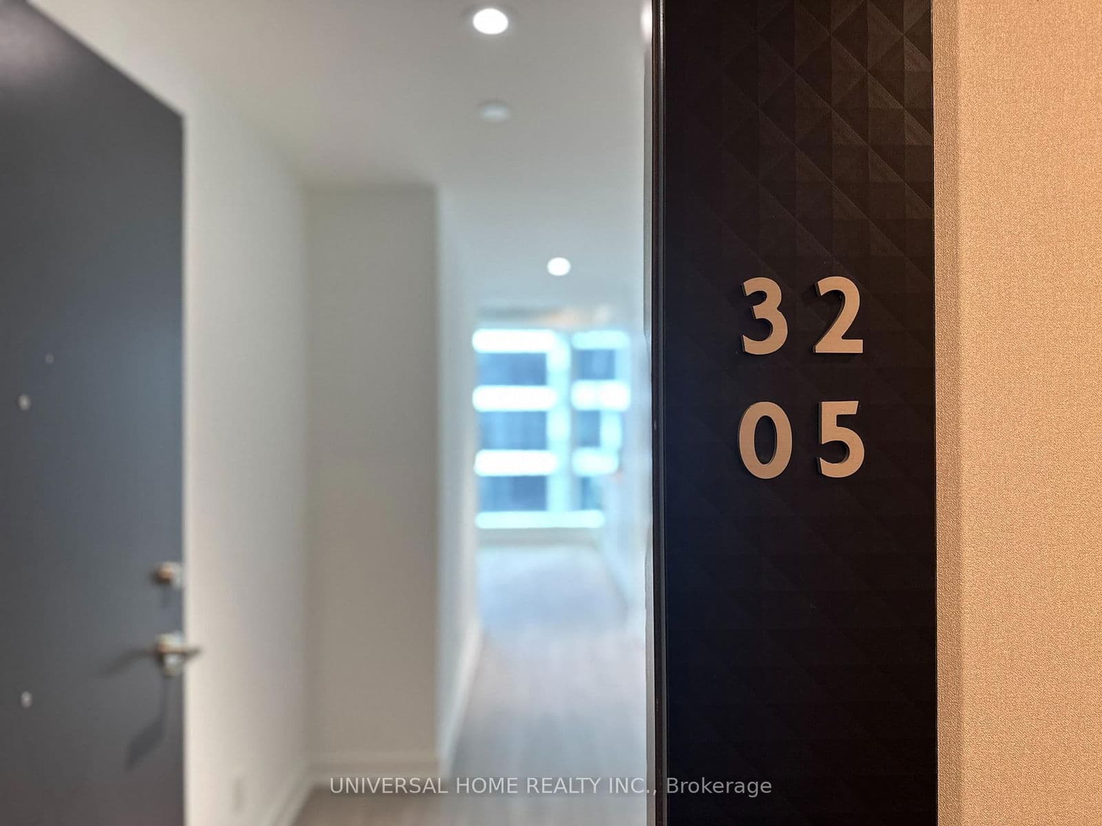 8 Wellesley Street W, Unit 3205