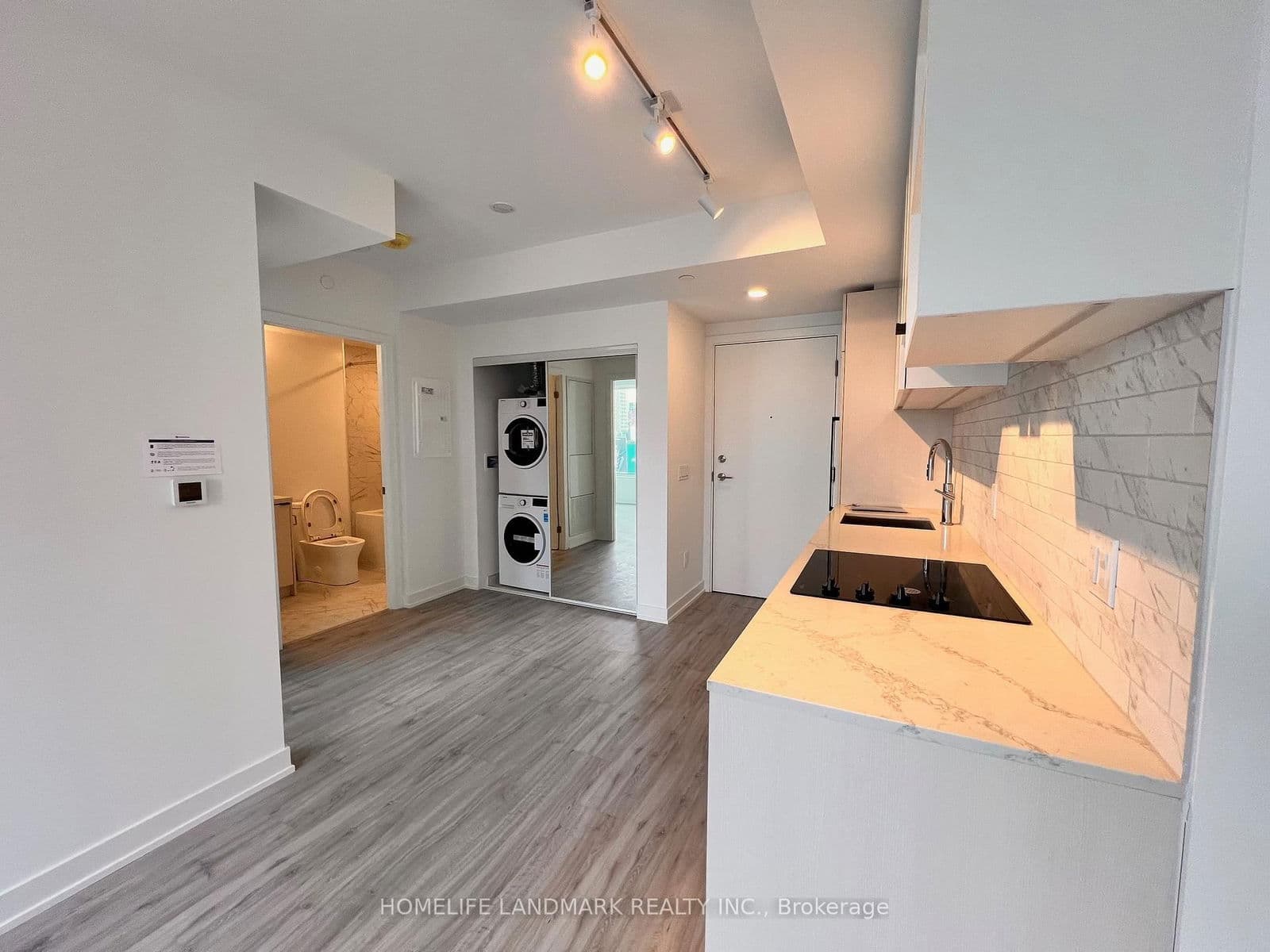 252 Church Street, Unit 2016