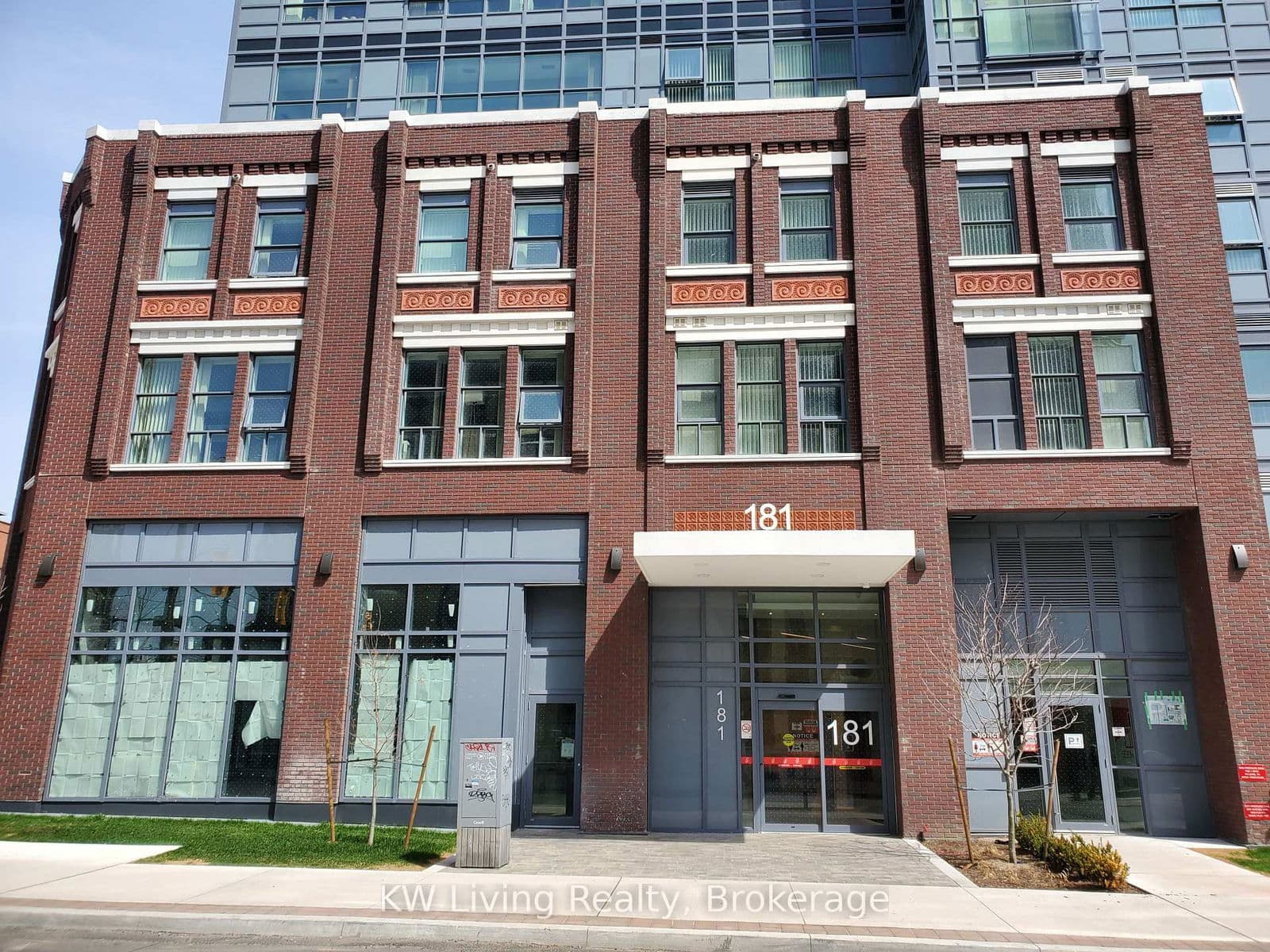 181 Huron Street, Unit LPH04