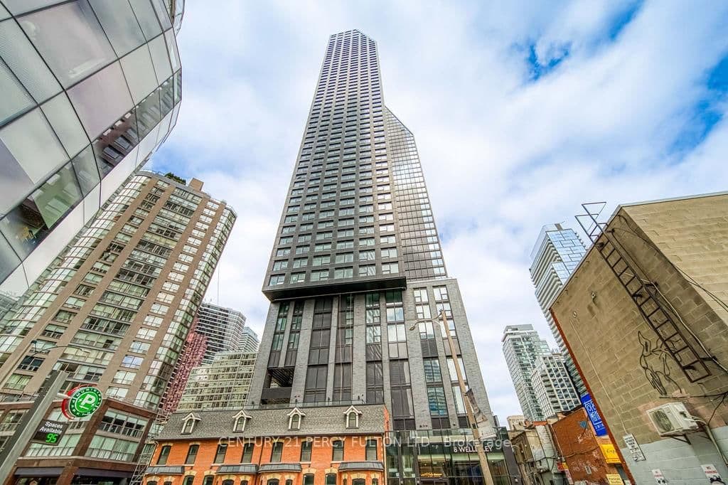 8 Wellesley Street W, Unit 2905