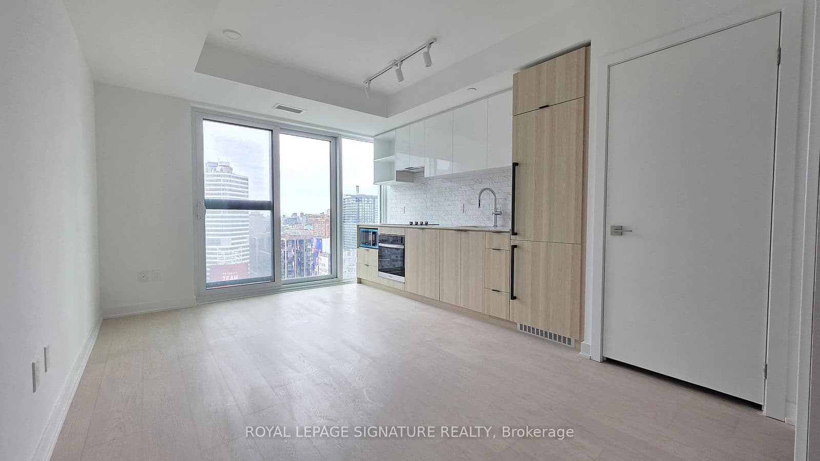 252 Church Street, Unit 3002