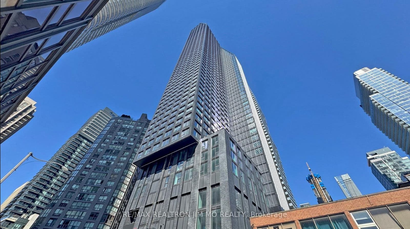 8 Wellesley Street W, Unit 4215