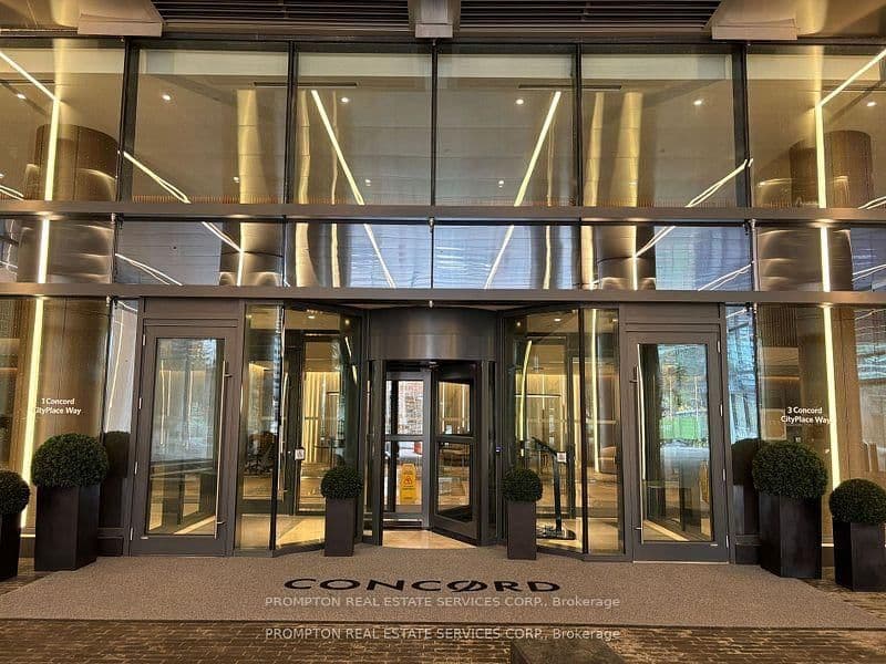 3 Concord CityPlace Way, Unit 819