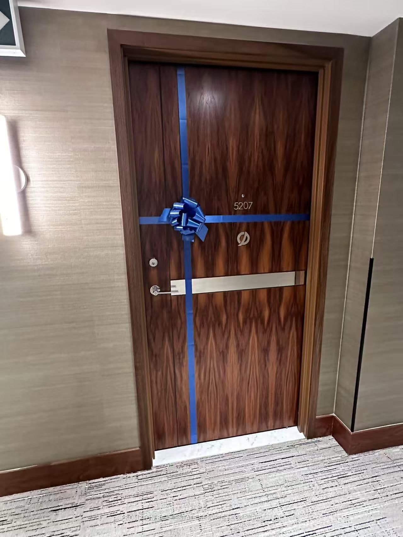 3 Concord Cityplace Way, Unit 5207