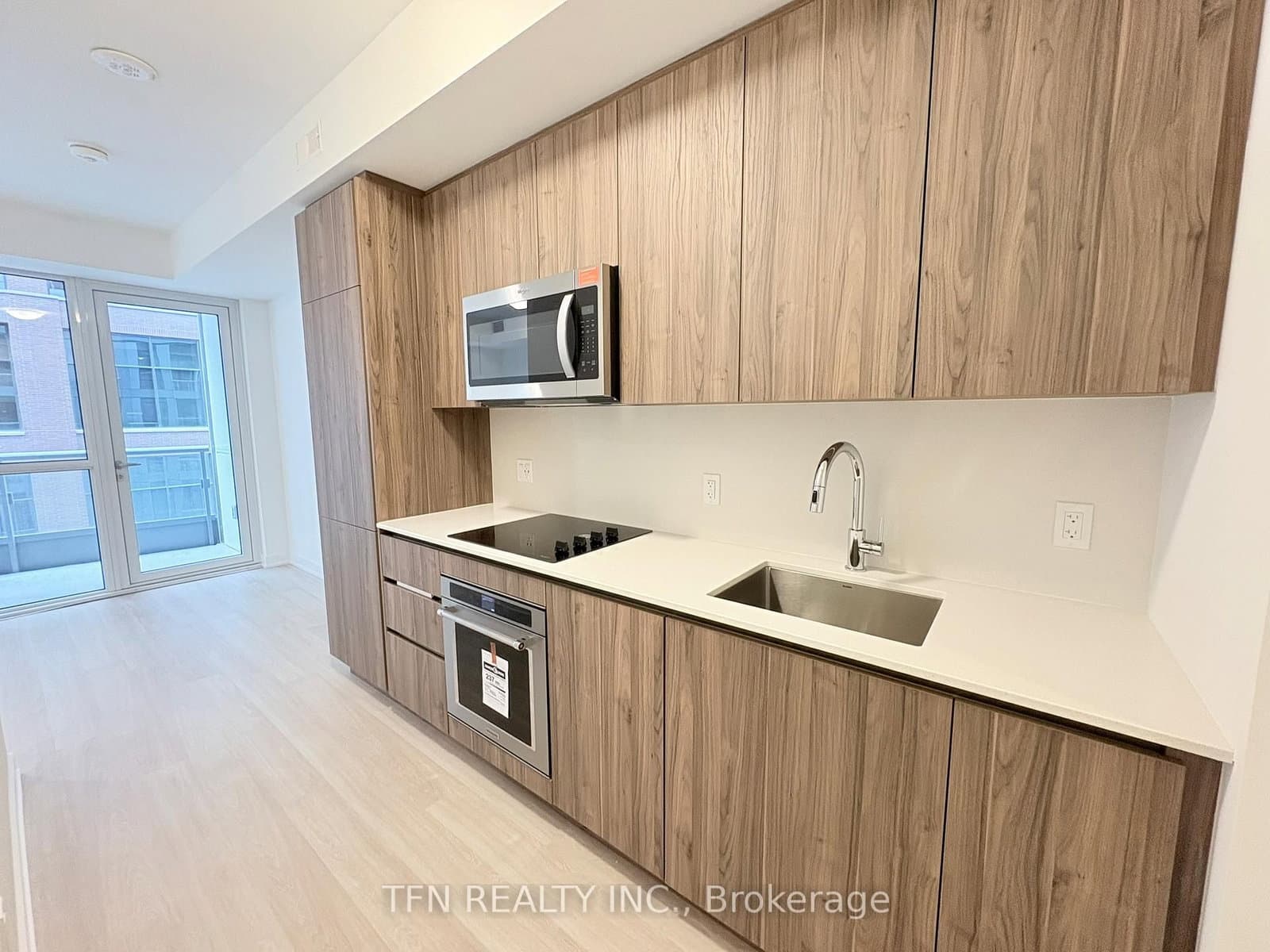 15 Richardson Street, Unit 427