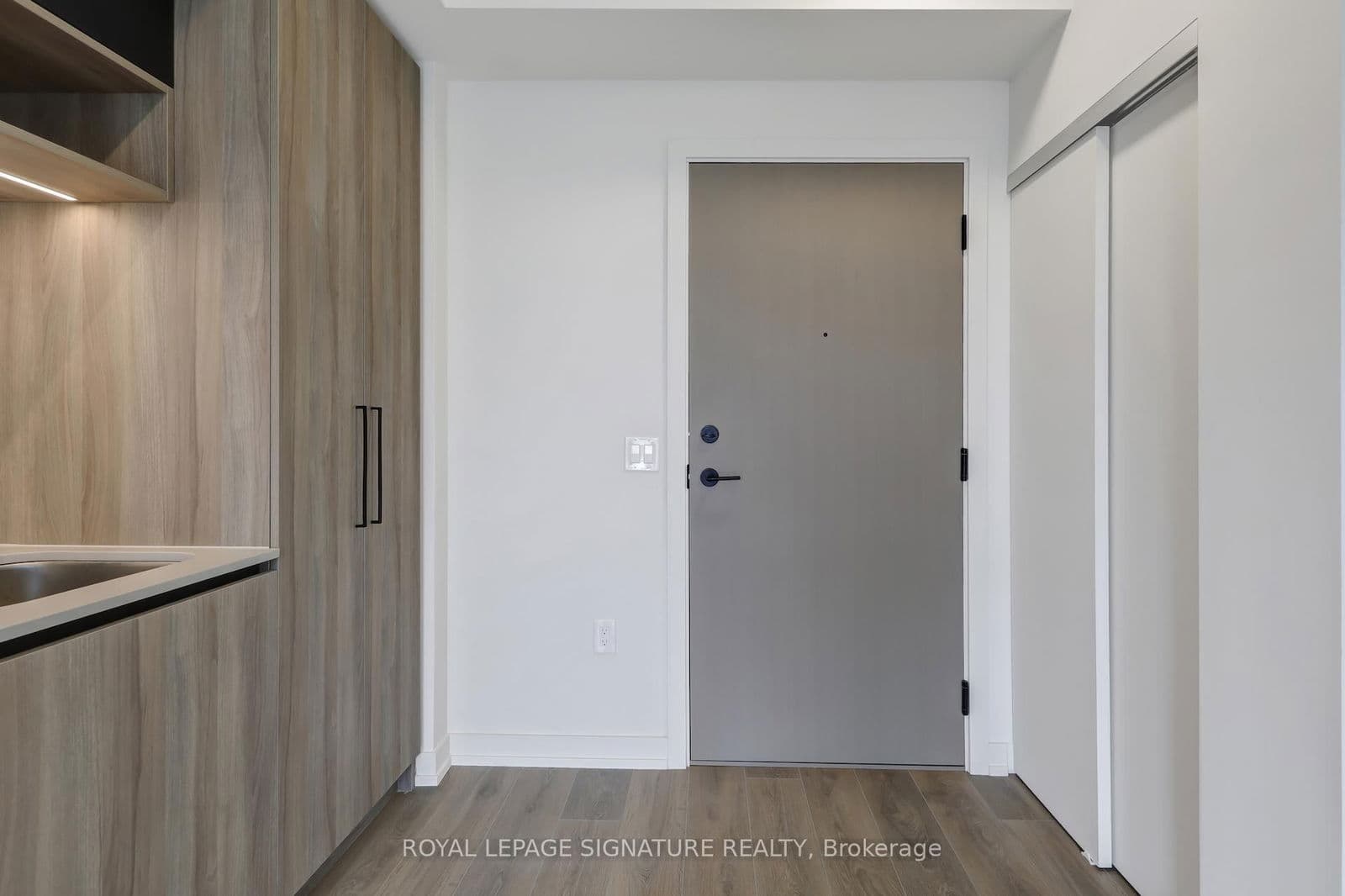 181 Sterling Road, Unit 1020