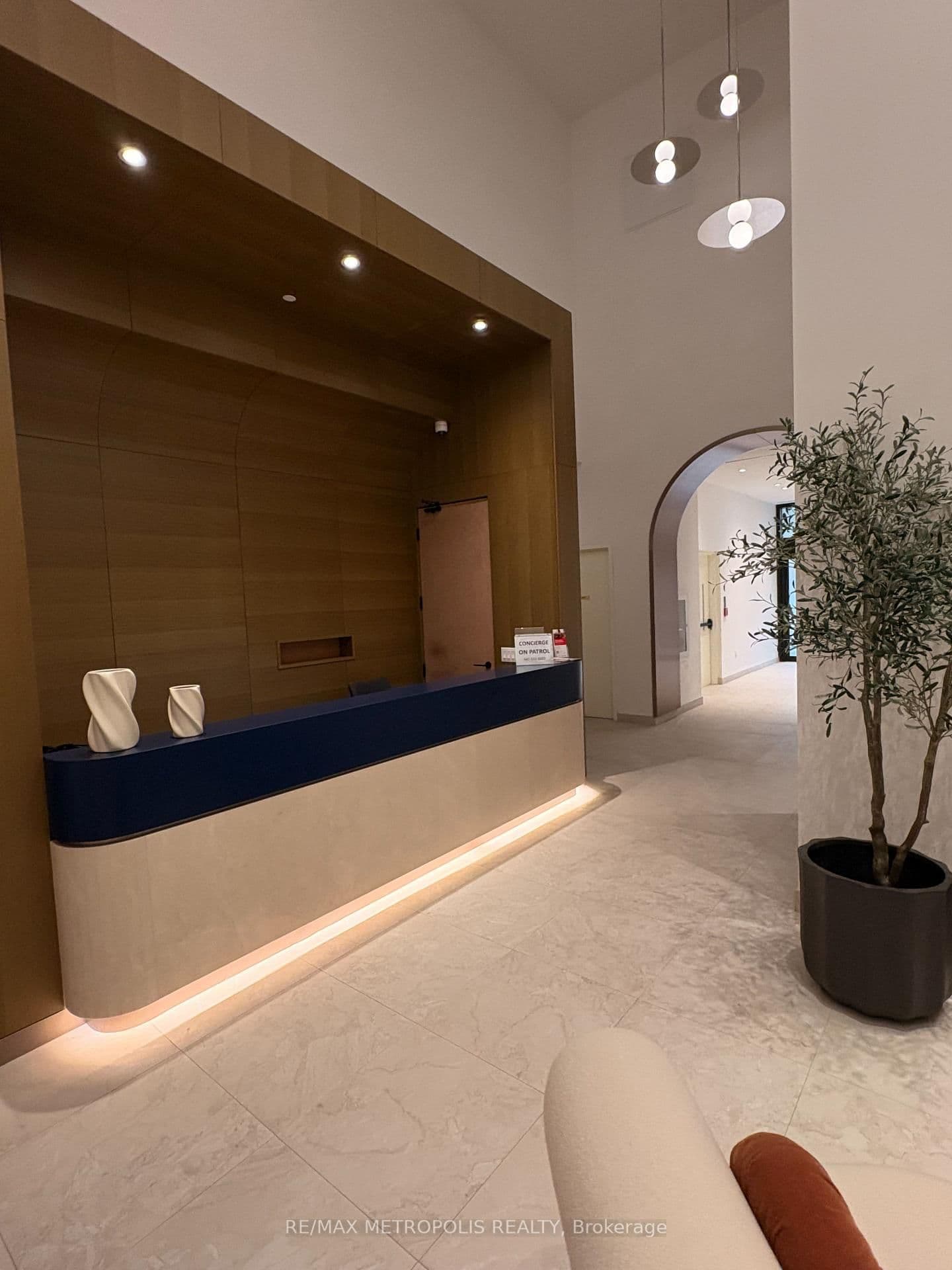 181 STERLING Road, Unit 1520