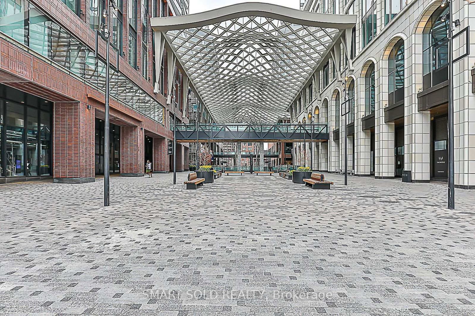 480 Front st west Street W, Unit 1504