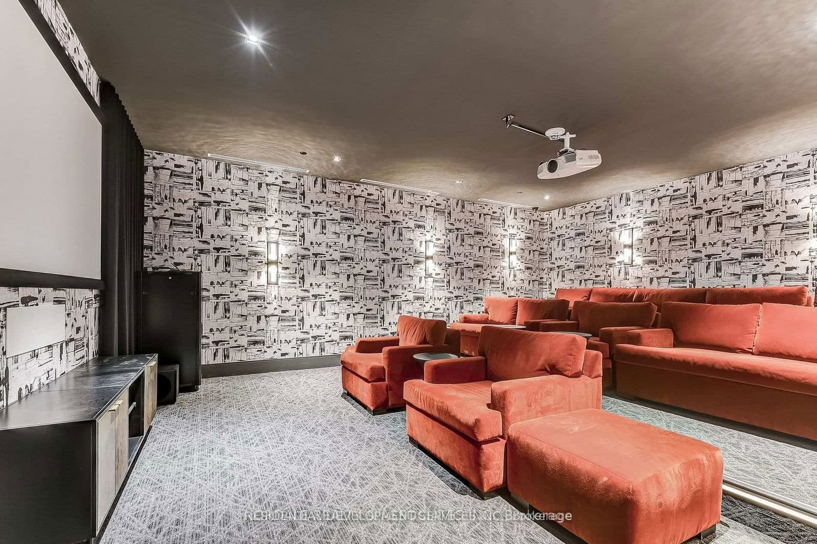 28 Widmer Street, Unit 3228