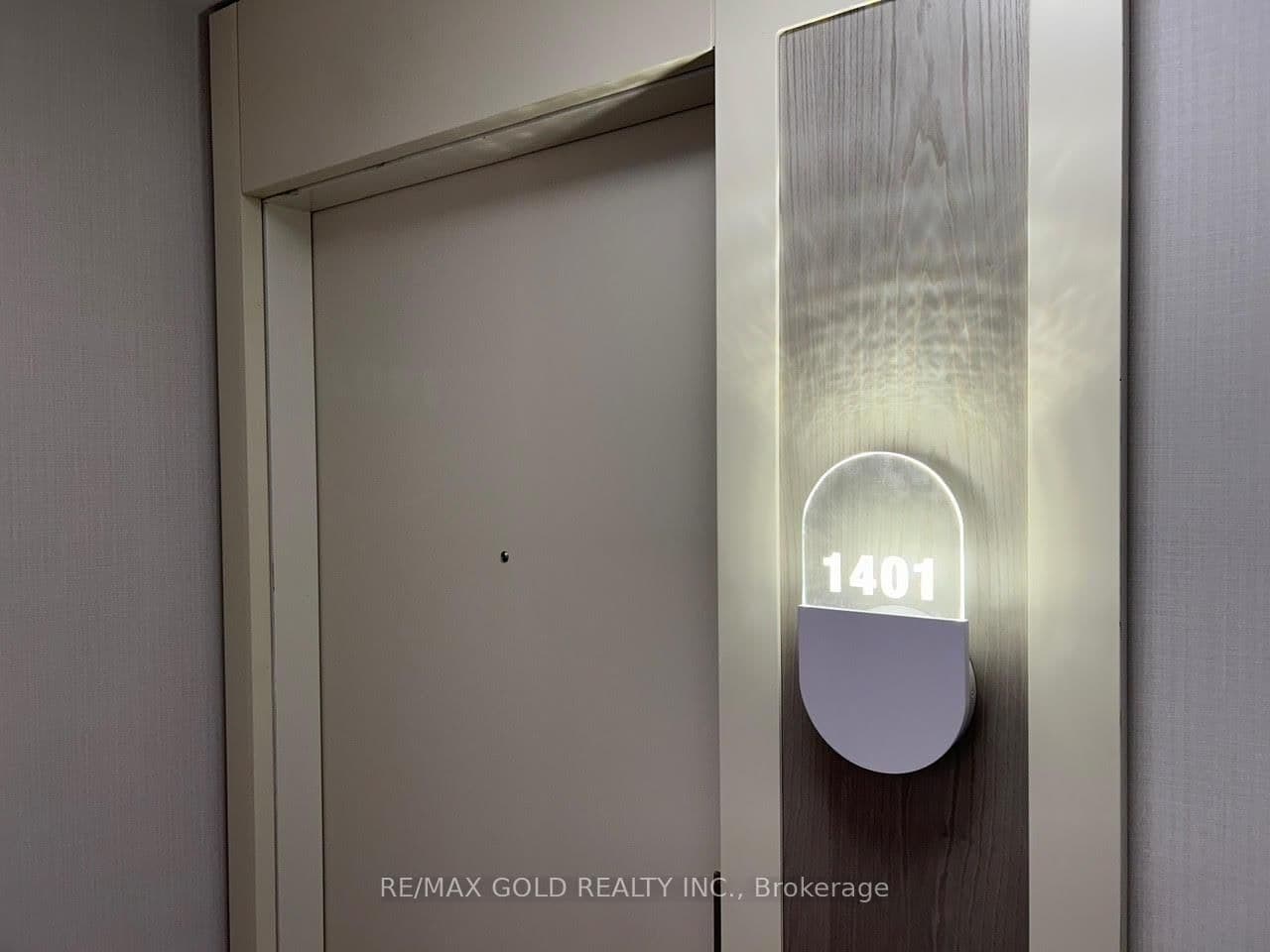 15 Richardson Street, Unit 1401