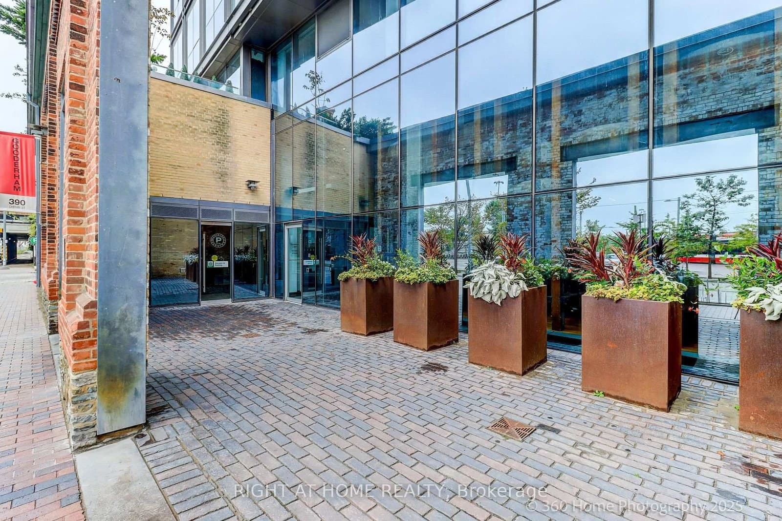 390 Cherry Street, Unit 2903