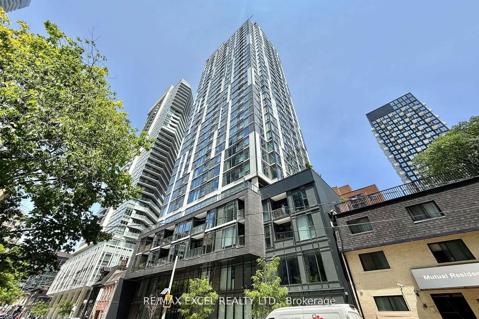 65 Mutual Street, Unit 2105