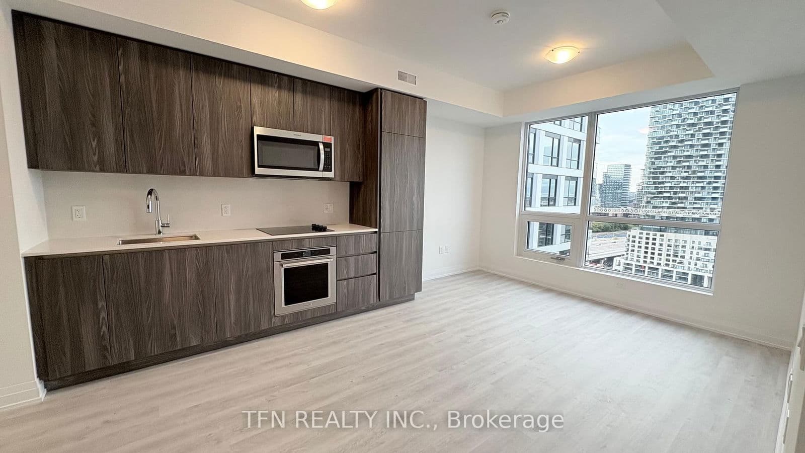 15 Richardson Street, Unit 1812