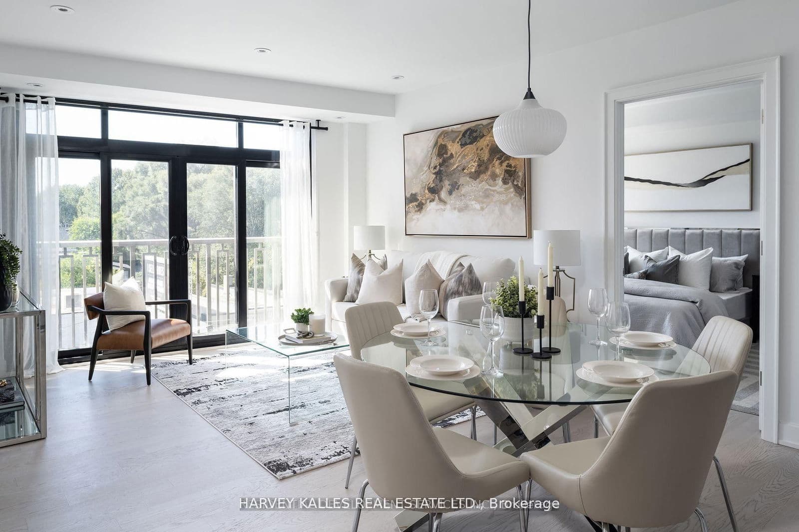 #403 - 1 Strathgowan Avenue