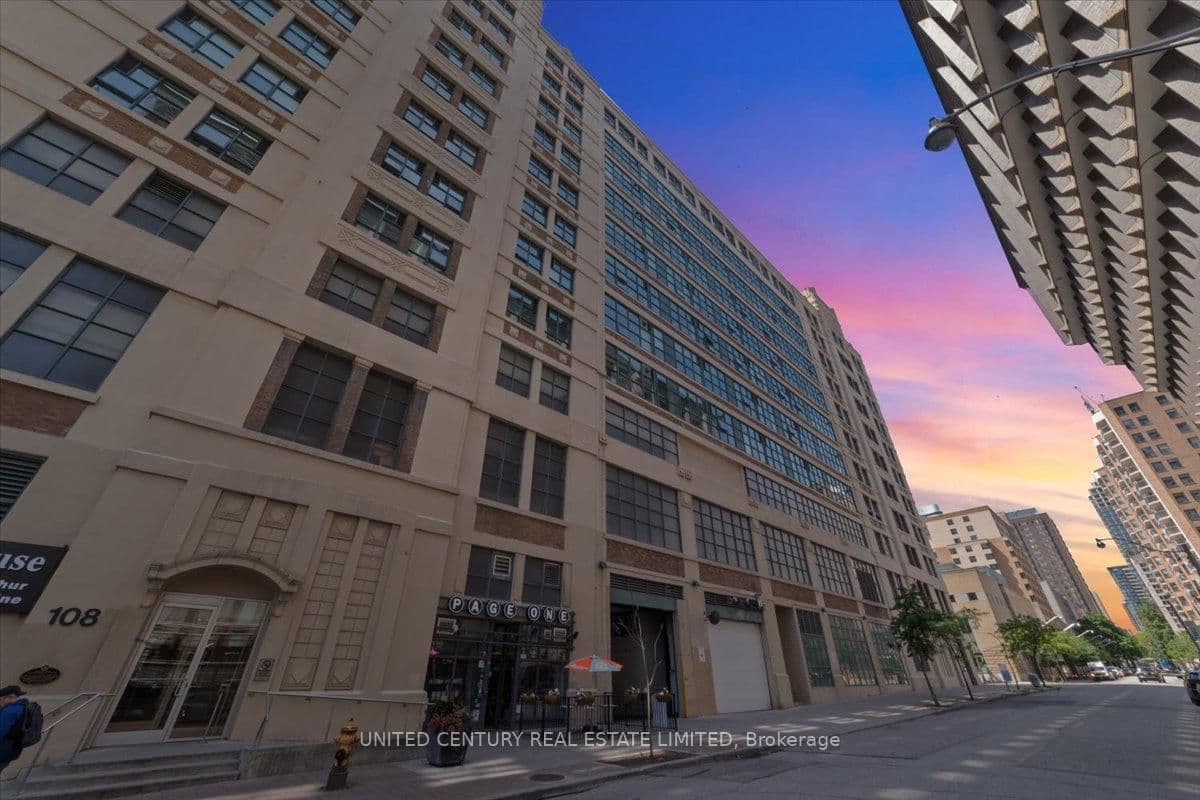 #921 - 155 Dalhousie Street