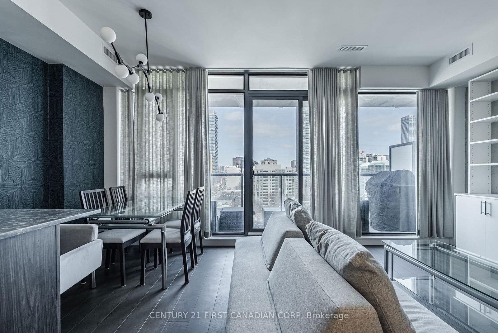 #1405 - 81 Wellesley Street E