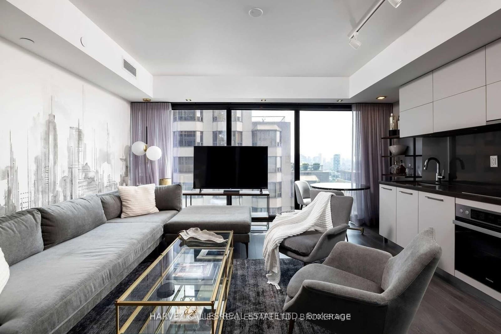 #2208 - 188 Cumberland Street S