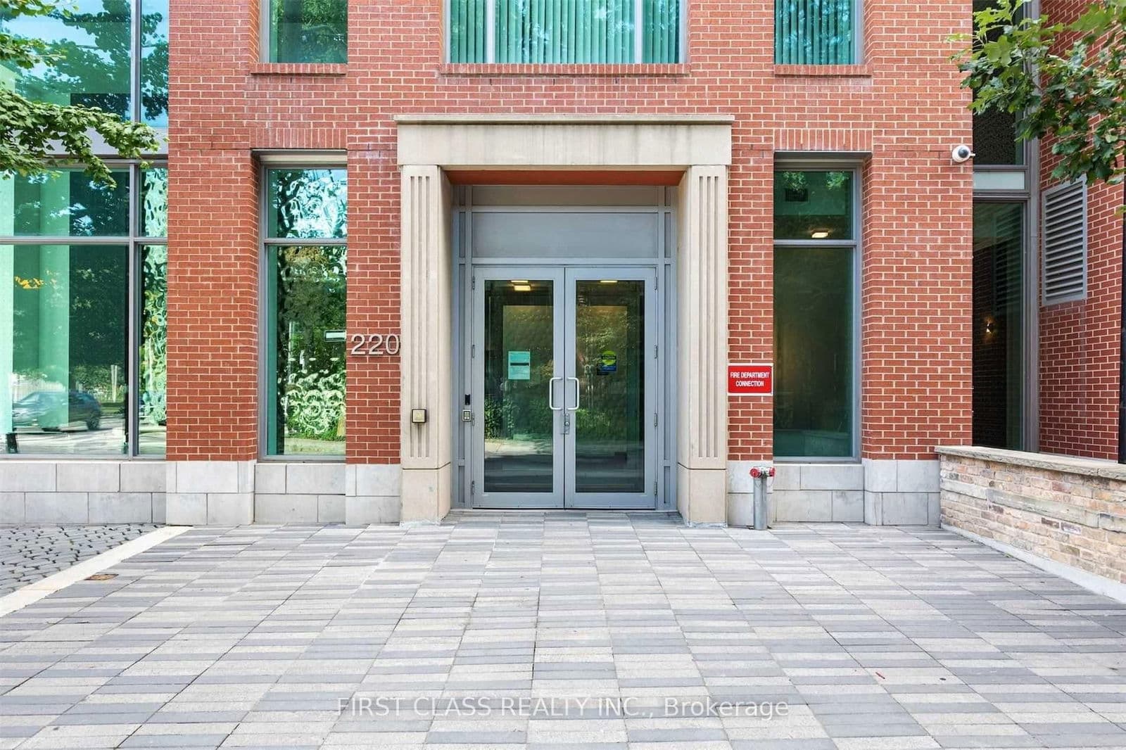 #907 - 220 George Street