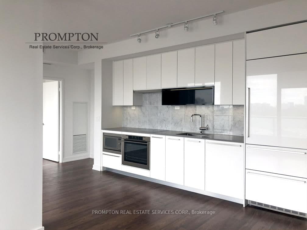 117 Mcmahon Drive, Unit 1602