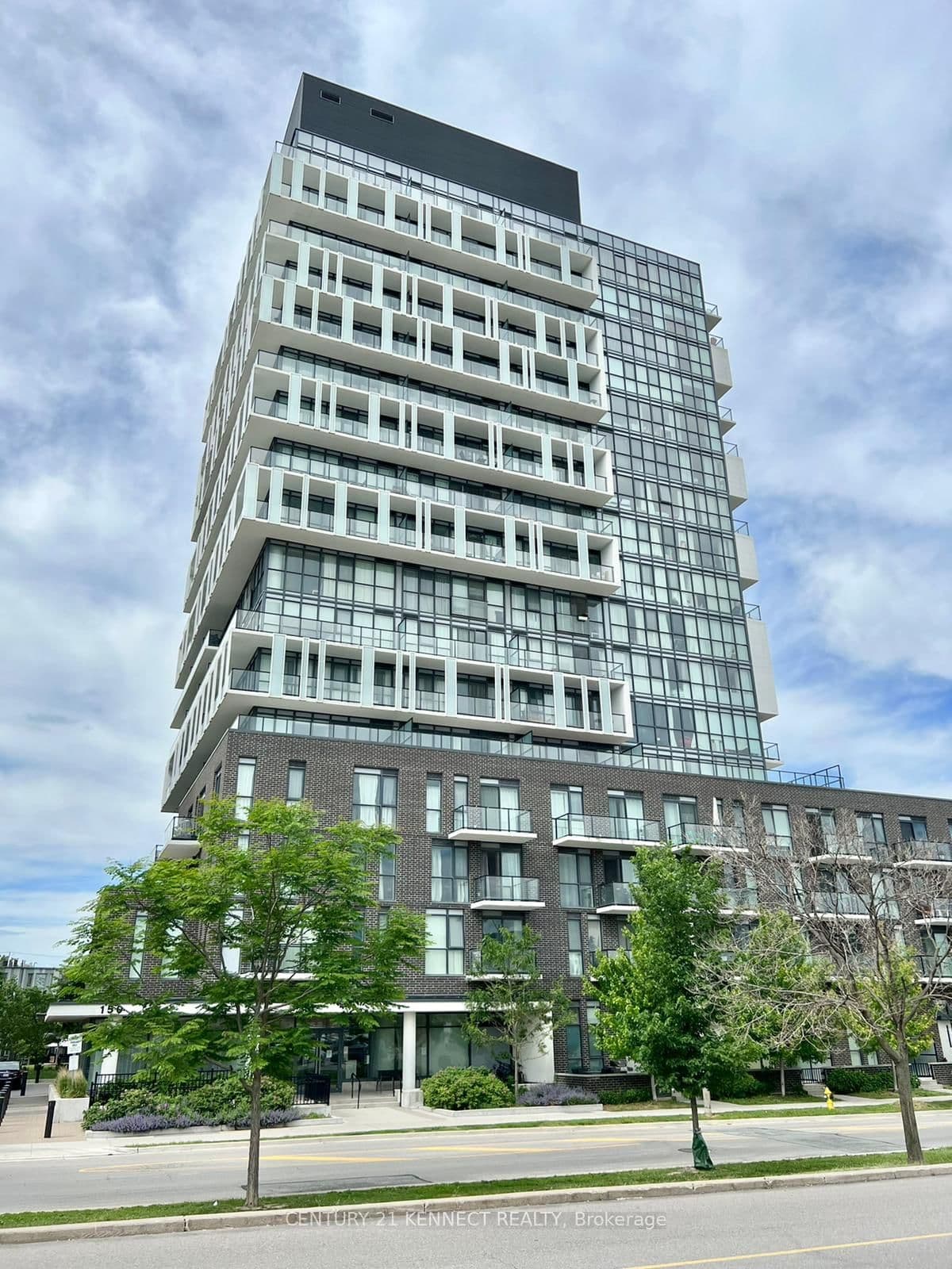150 Fairview Mall Drive, Unit 903