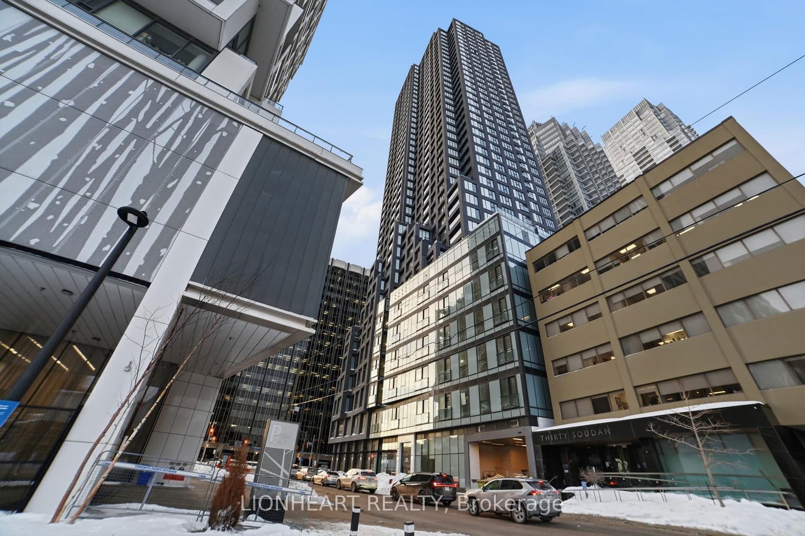 20 Soudan Avenue, Unit 3308