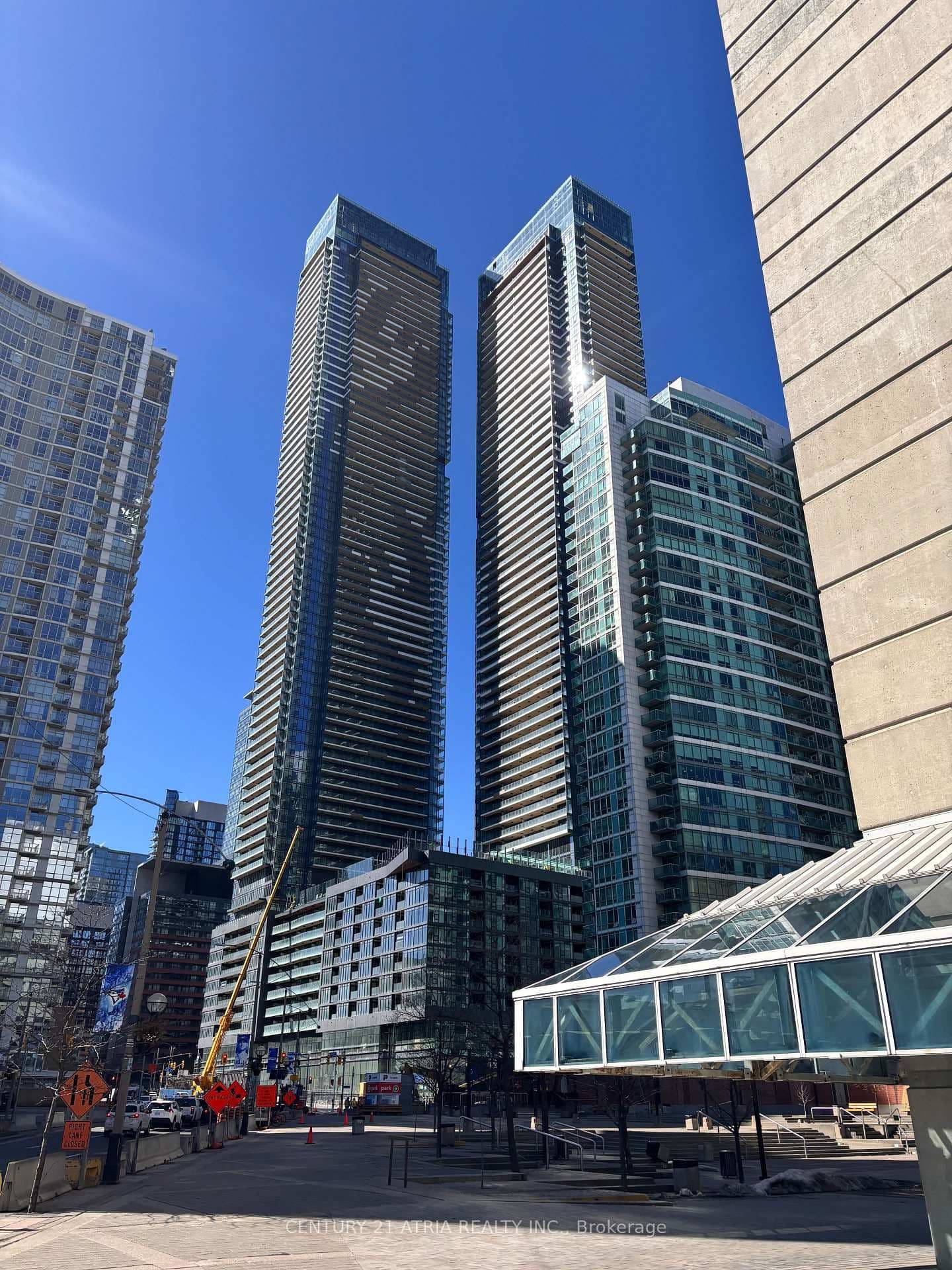3 Concord Cityplace Way, Unit 3702