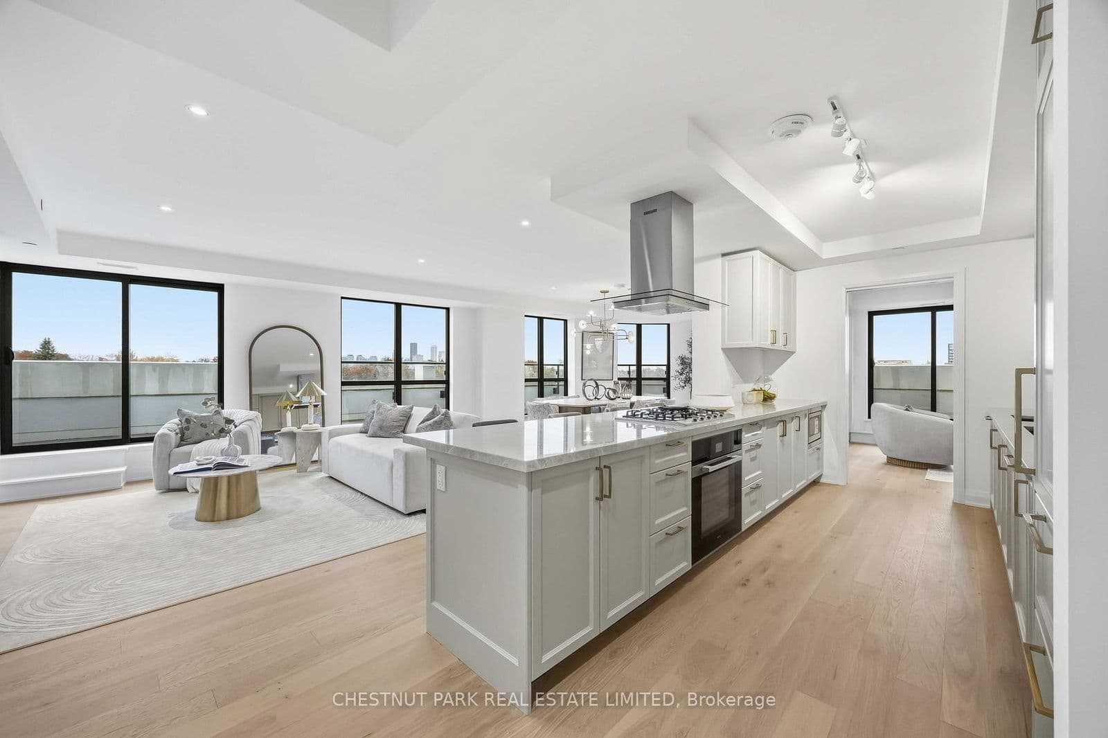 #409 - 505 Glencairn Avenue