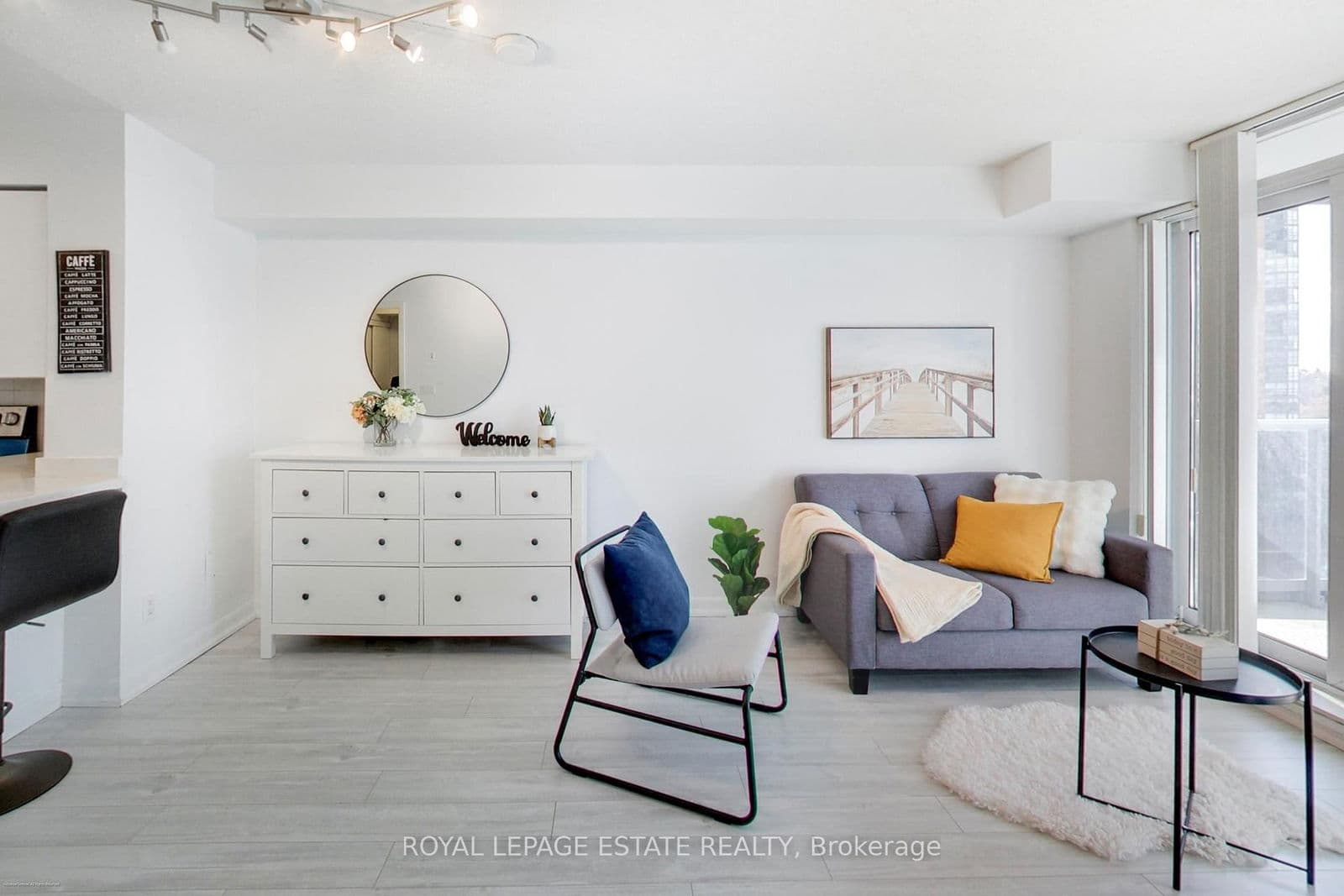 #808 - 4978 Yonge Street