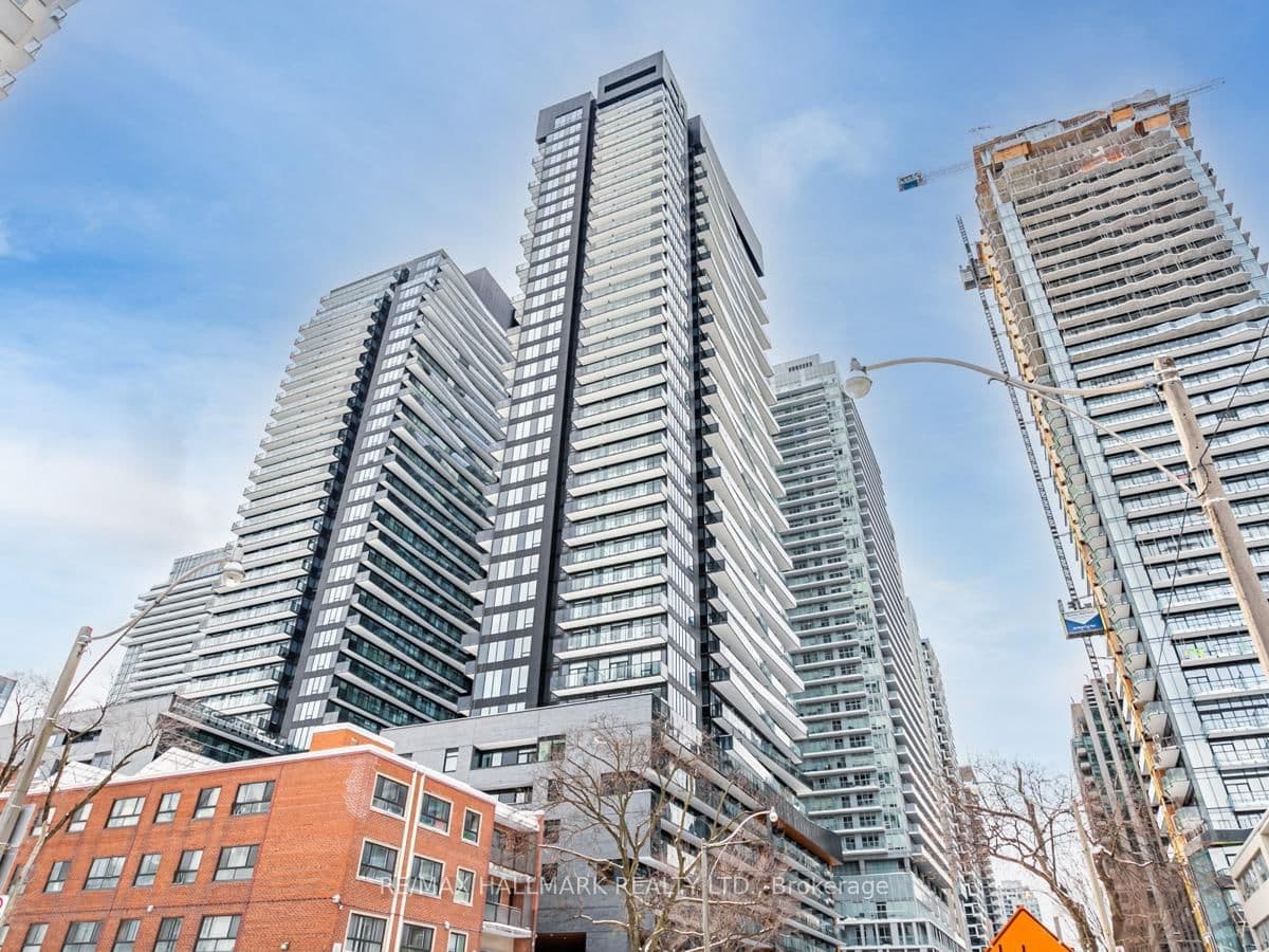 117 Broadway Avenue, Unit 2310