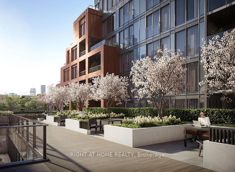 28 Eastern Avenue, Unit 804