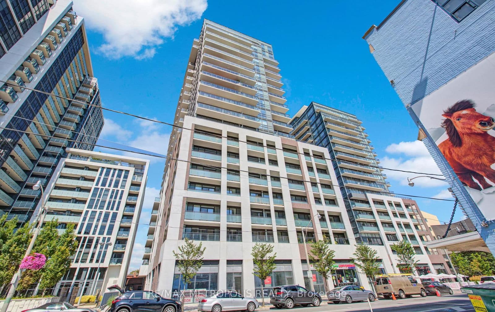 #1606 - 460 Adelaide Street E