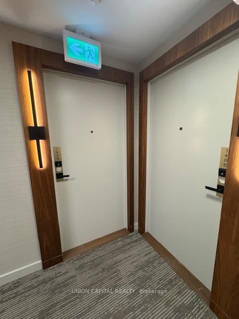 327 King Street W, Unit 1405