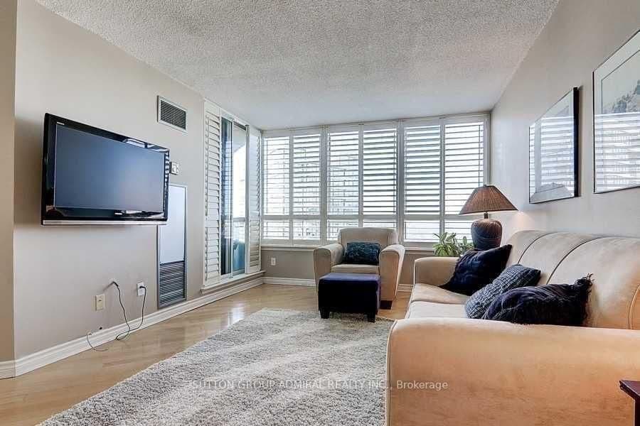 #1008 - 1121 Steeles Avenue W