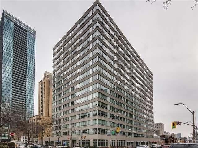 #Ph1605 - 71 Charles Street E