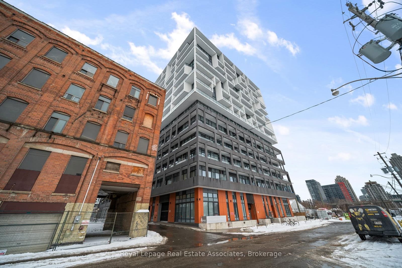 9 Tecumseth Street, Unit 422