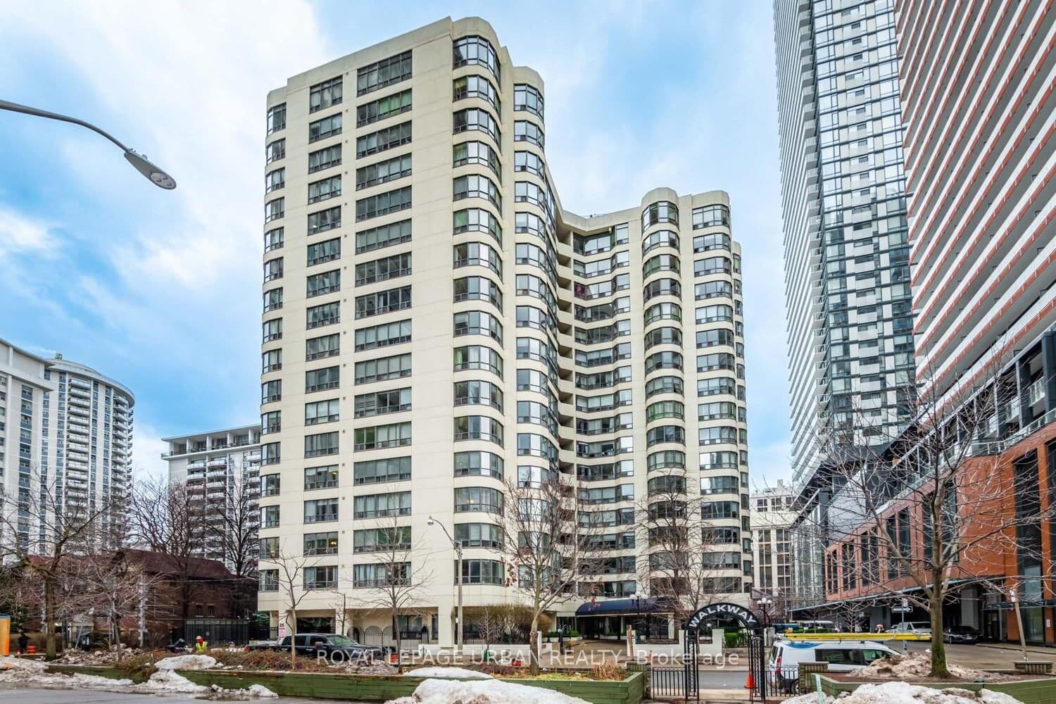 #505 - 25 Maitland Street