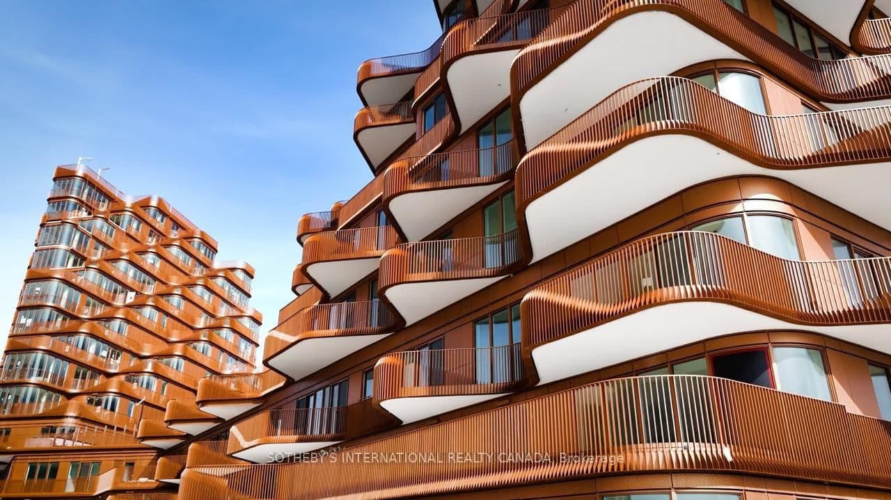 #515 - 155 Merchants' Wharf