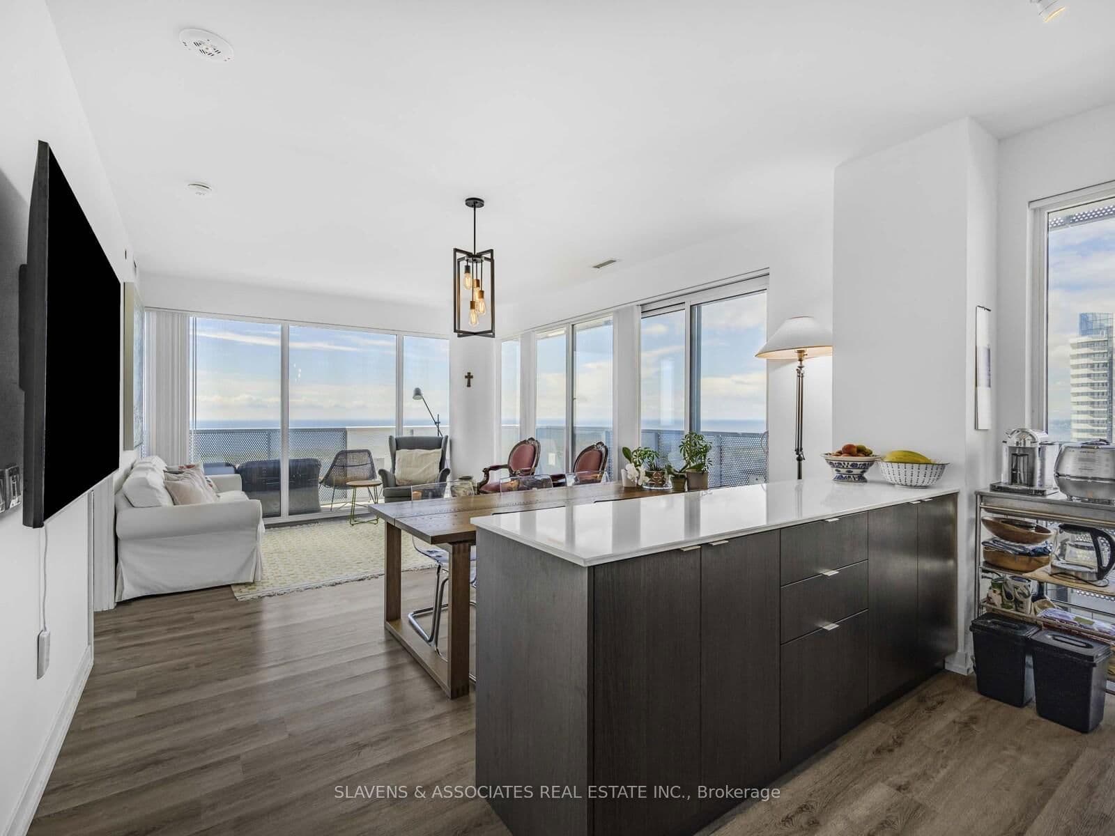 #6609 - 138 Downes Street