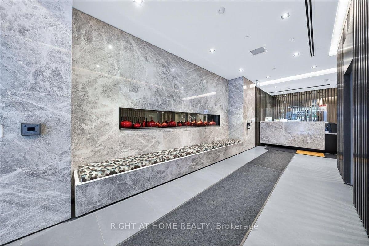 215 Queen Street W, Unit 1907