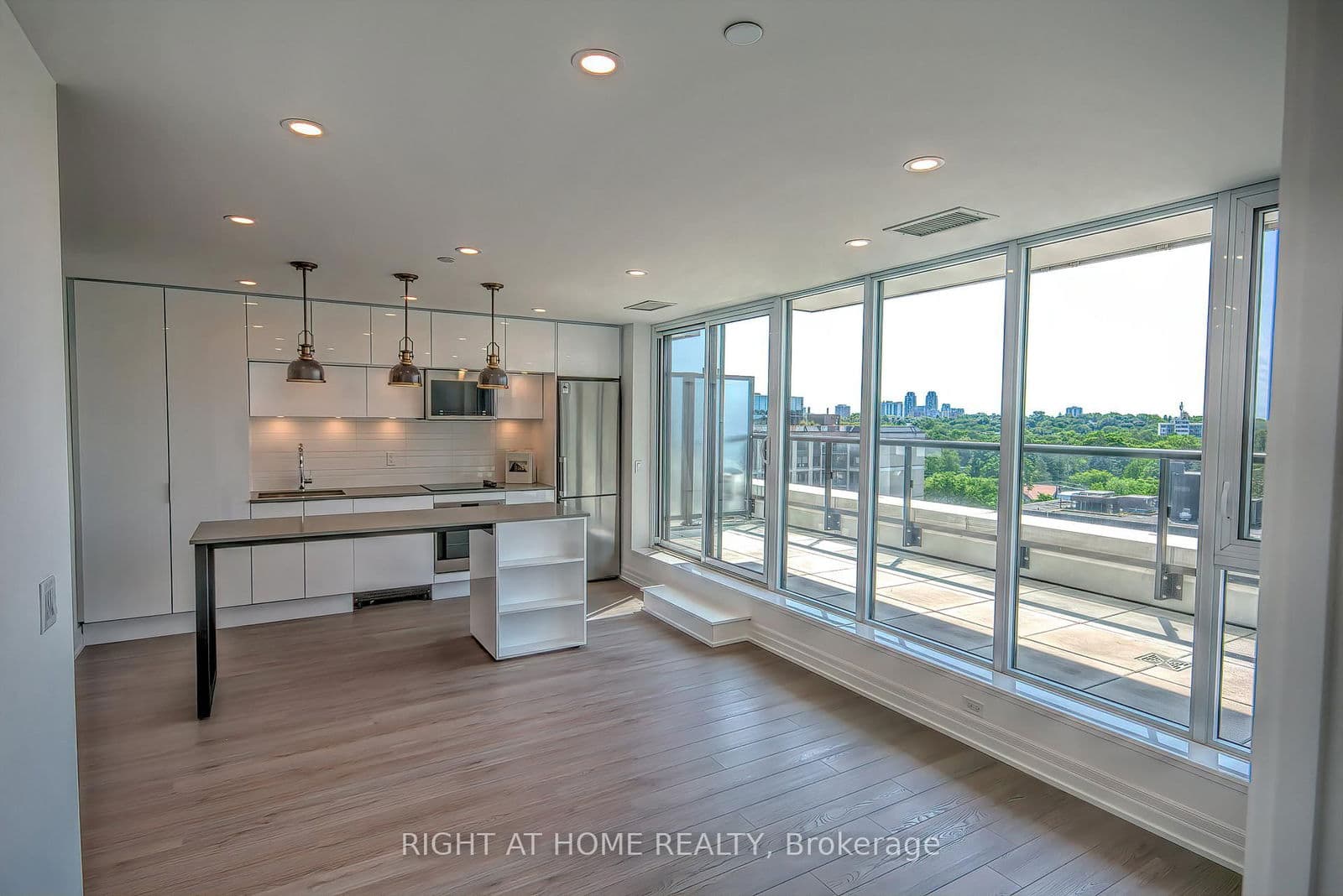 1 Belsize Drive, Unit 714