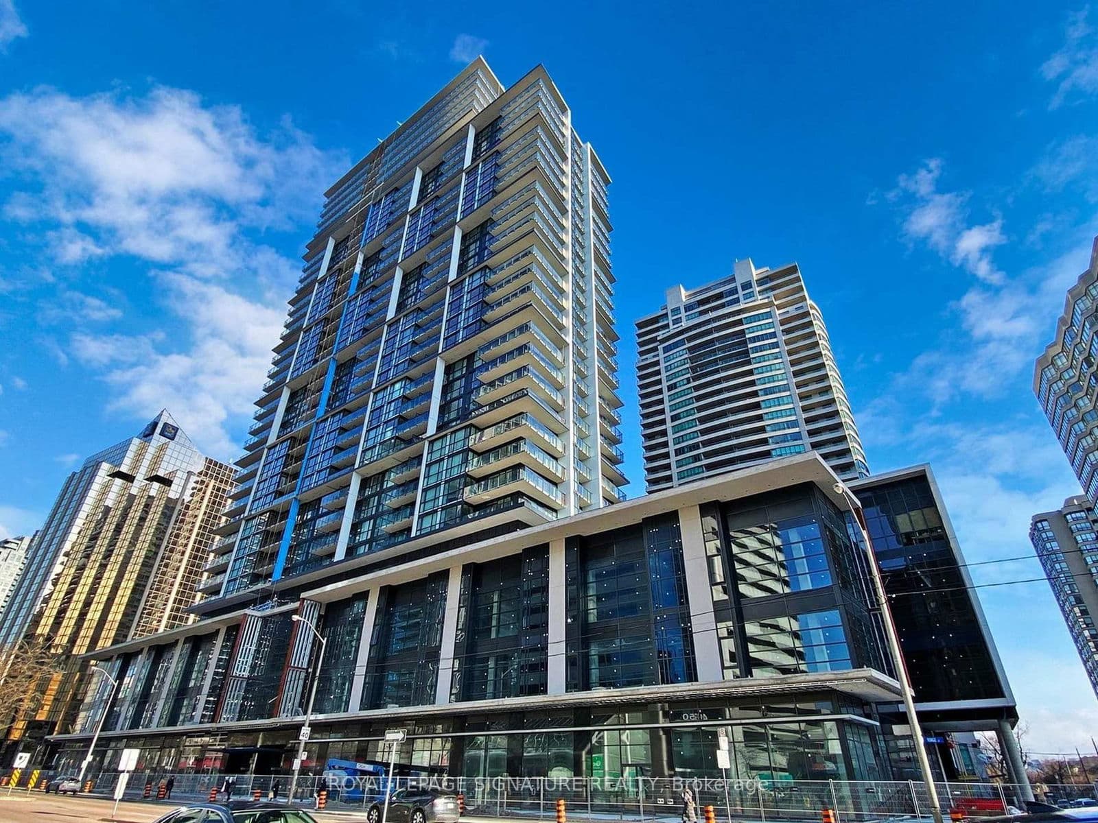 4955 Yonge Street, Unit 3206
