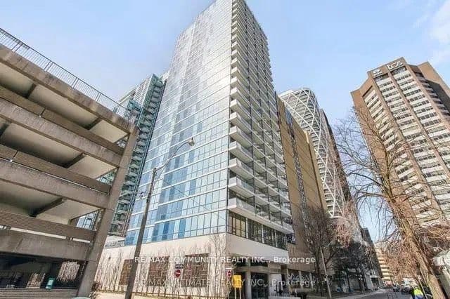 #1610 - 210 Simcoe Street