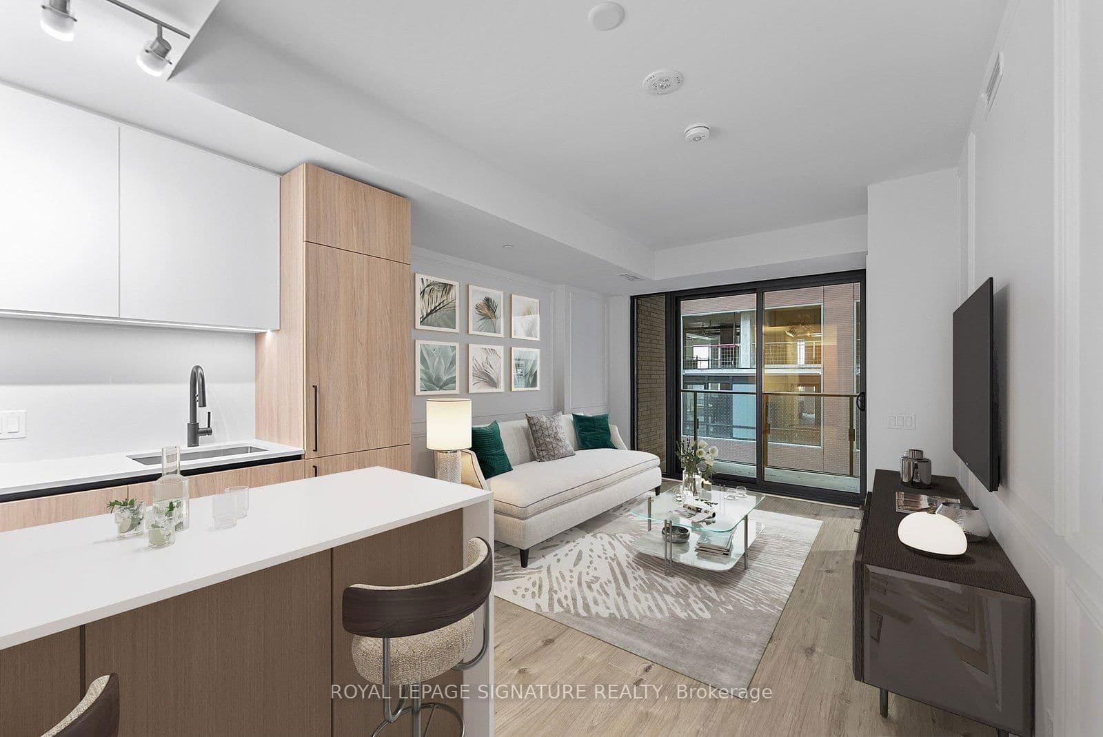 #314 - 35 Parliament Street